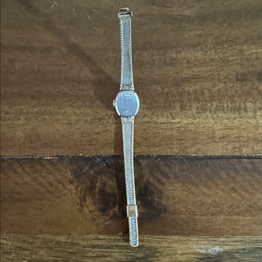Hamilton Gold Women's Watch - Picture 6 of 6